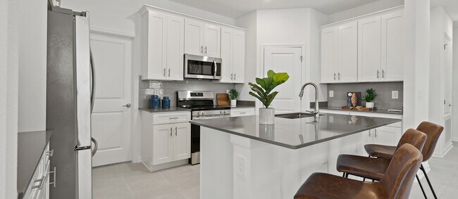 4346 Curacao Place unit 36037747, Kissimmee, FL 34758 - photo 4