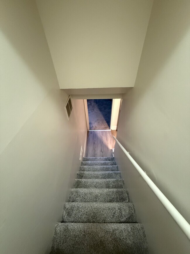 1105 W 10550 S unit Burr Basement, South Jordan, UT 84095 - photo 2