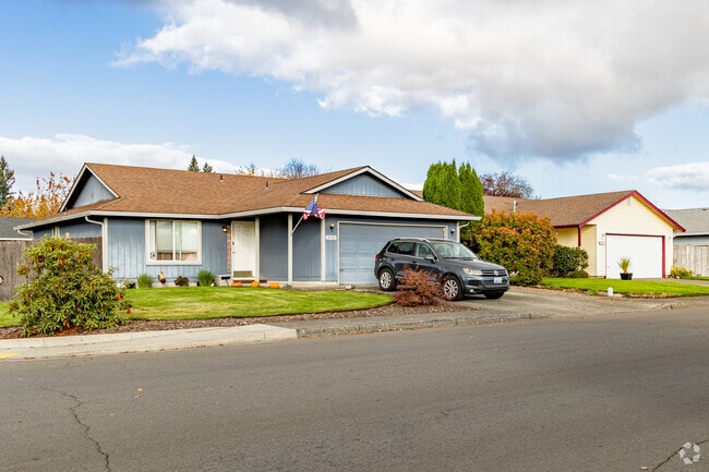 Washington State Cougar pride shows in Mountain View Meadows-Orchards.