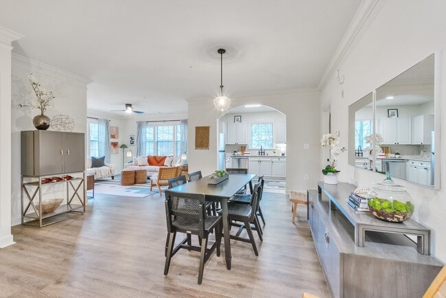 Bell Rock Springs, Atlanta, GA 30306 - photo 2