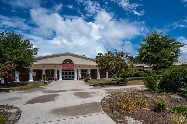 Holly Tree Elementary School in Wilmington, NC ranked 58 out of the 1468 schools  in NC.
