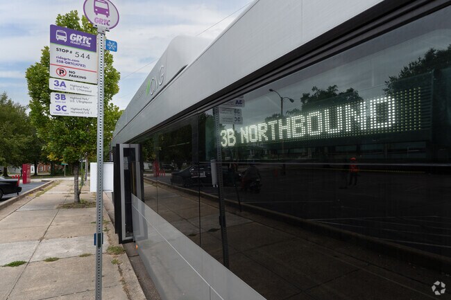 Public transportation makes daily commutes easy in Highland Park.