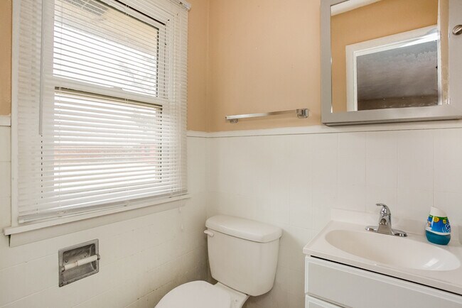 709 Ernie Lu Ave, Anderson, IN 46013 - photo 6