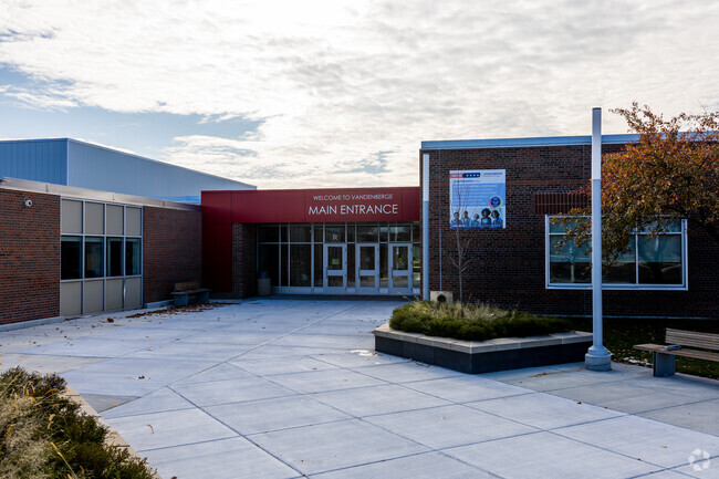 Isd 728 Focus/Journey enrolls 20 students.