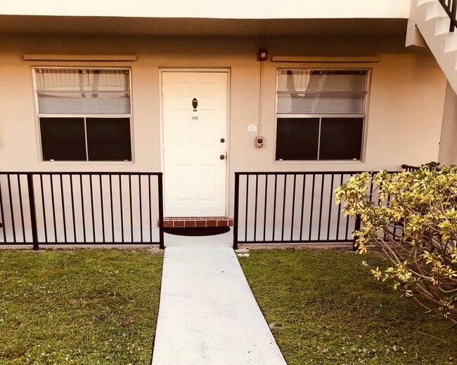 1210 Old Boynton Rd unit 1020, Boynton Beach, FL 33426 - photo 3