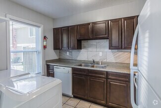 3380 Spottswood Ave, Memphis, TN 38111