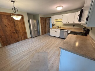 2 Linda Ln Unit 2, Stratham, NH 03885