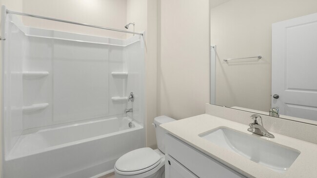 121 Hanging Elm Ln unit 36205199, Fuquay Varina, NC 27526 - photo 2