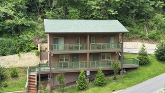 121 Village Dr, Gatlinburg, TN 37738