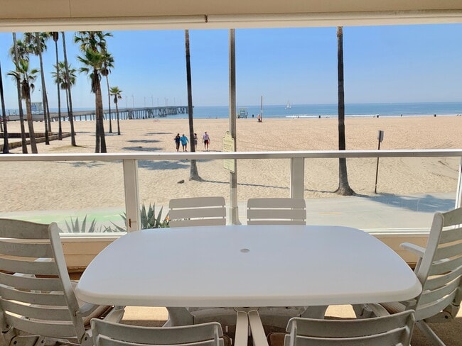 3003 Ocean Front Walk unit 2, Venice, CA 90291 - photo 7