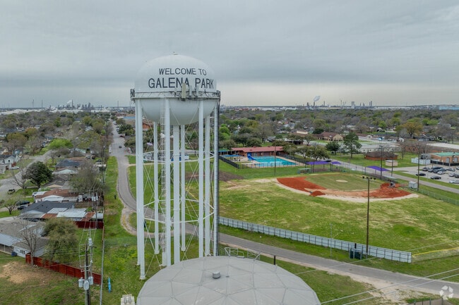 Galena Park is home to about 10,461 full time residents.