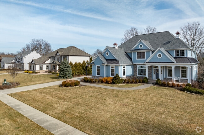 Large contemporary homes are ideal for large Westlake families.