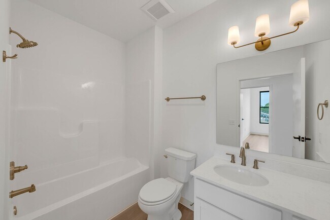 The Windsor - Windsor Heights, Windsor Heights, IA 50324 - photo 5