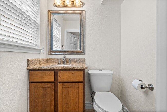 9130 Windgarden Cir, Windcrest, TX 78239 - photo 6