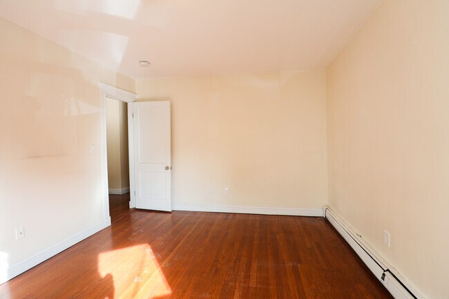 19 Claymoss Rd unit 3, Brighton, MA 02135 - photo 5