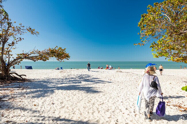 Relaxing days at the beach are a quick drive away from Cedar Hammock Golf and Country Club.