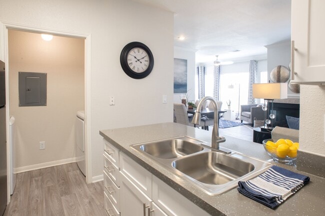 Lincoln at Wolfchase, Cordova, TN 38016 - photo 4