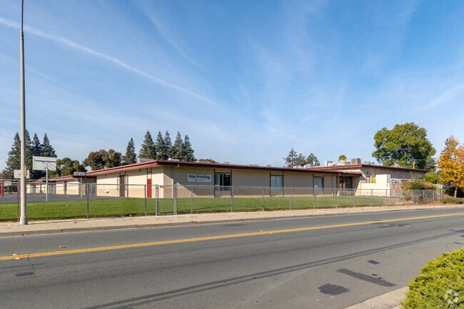 A view of the Challenger - Sunnyvale buildings from across the street.