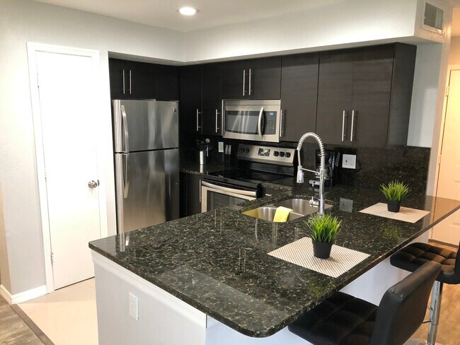 7220 Westpointe Blvd unit 1423, Orlando, FL 32835 - photo 7