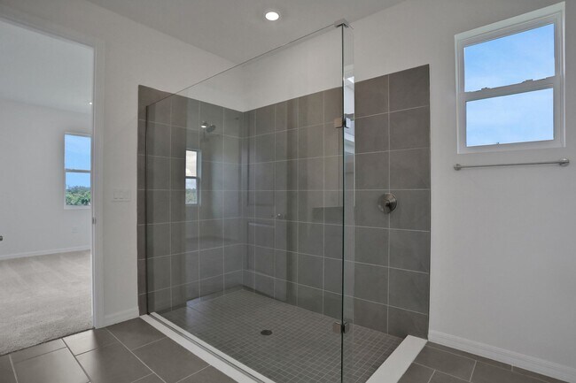 35021 Tuscan Hills Rd unit 38667806, Dade City, FL 33525 - photo 7