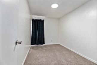 1378 Bradley Dr, Harrisonburg, VA 22801