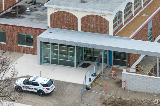 Maplewood Richmond Heights Middle School is located at 7500 Lohmeyer Ave.