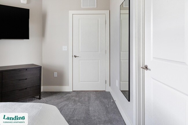 10800 Colonial Gtwy Dr unit 2-316, Fort Myers, FL 33913 - photo 2