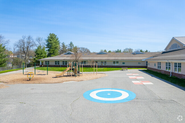 KingOfPrussiaPA Schools CandlebrookElementary LargePlaygrounds 2