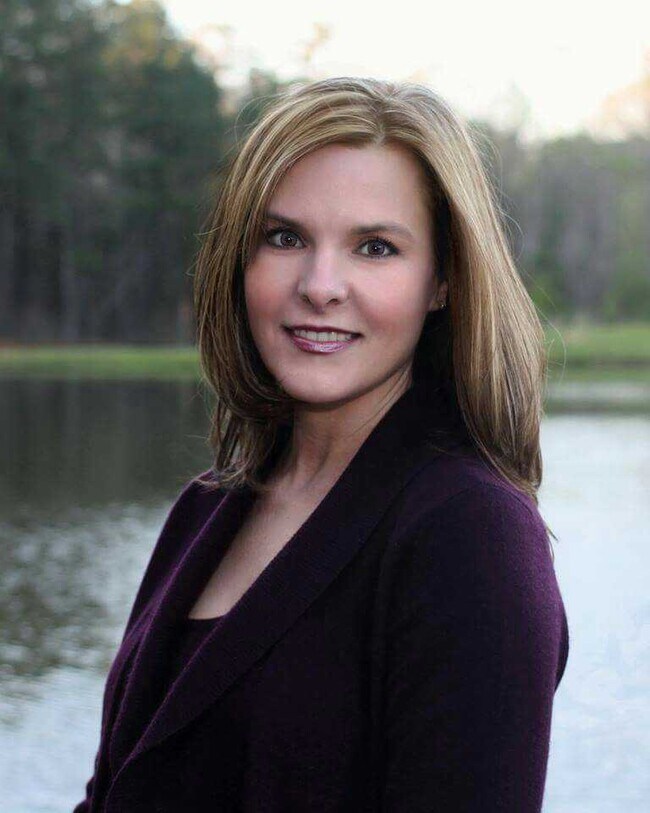Jennifer Tow