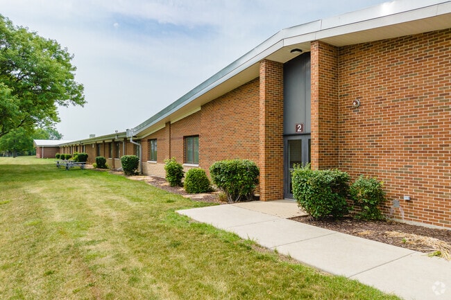 Forest View Elementary School has about 300 students.