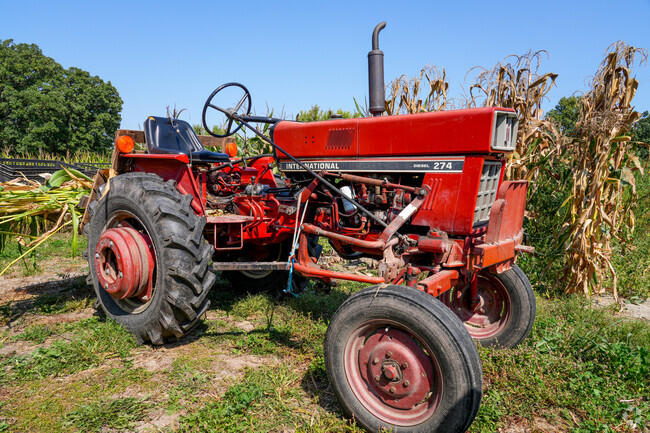 Henpeck has lots of history dating back to the 1800's and farming.