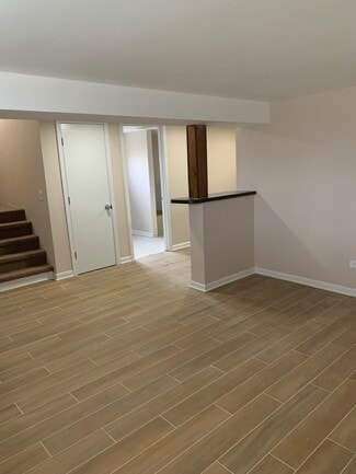 5015 Crain St Unit Garden, Skokie, IL 60077