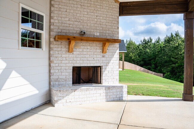 223 Meadowlark Dr unit 36463007, Smiths Station, AL 36877 - photo 4