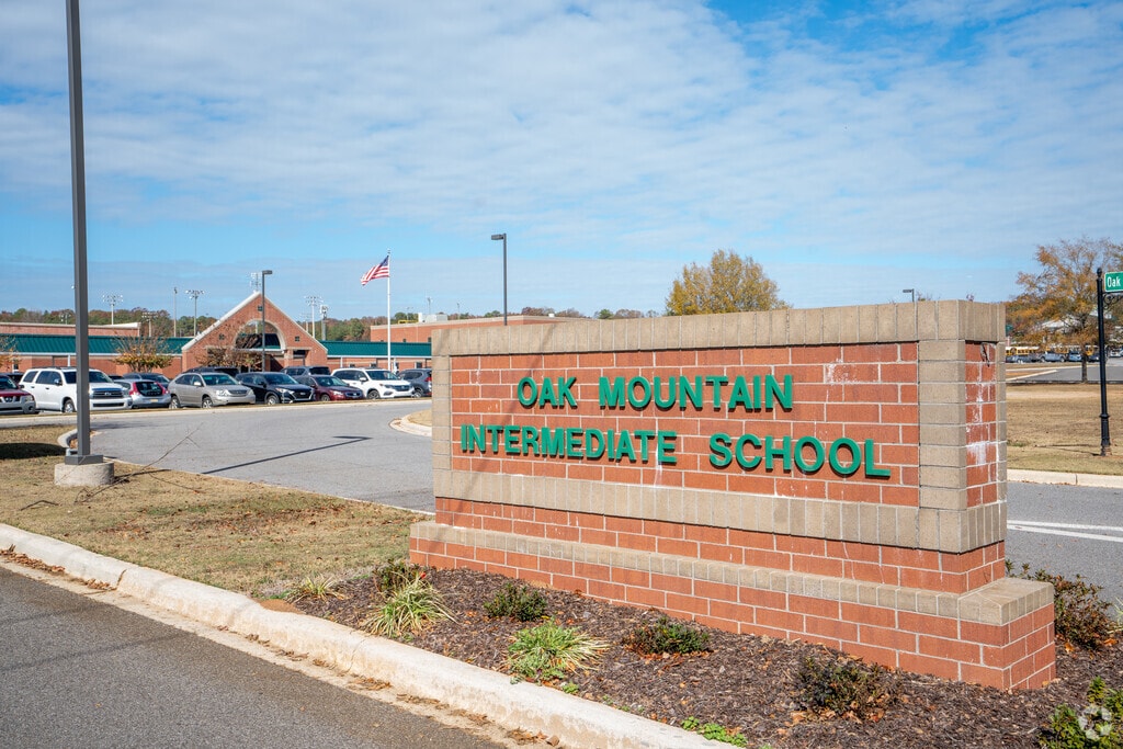 Oak Mountain Intermediate School is a great place for kids to learn in Oak Mountain.