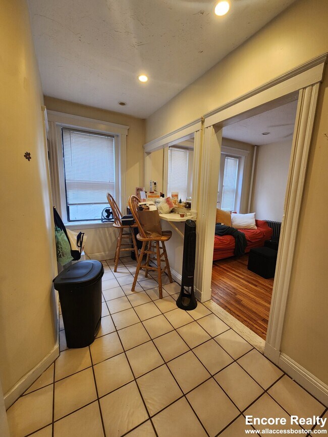 245 Kelton St unit 240-3, Allston, MA 02134 - photo 6