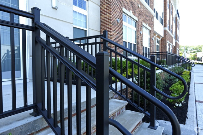 Woodmont Metro at Metuchen Station, Metuchen, NJ 08840 - photo 5