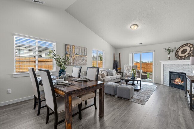 1908 Oak Road St unit 36869735, Moses Lake, WA 98837 - photo 4