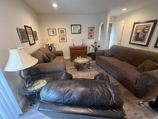 1550 W Ashlan Ave Unit 123, Fresno, CA 93705