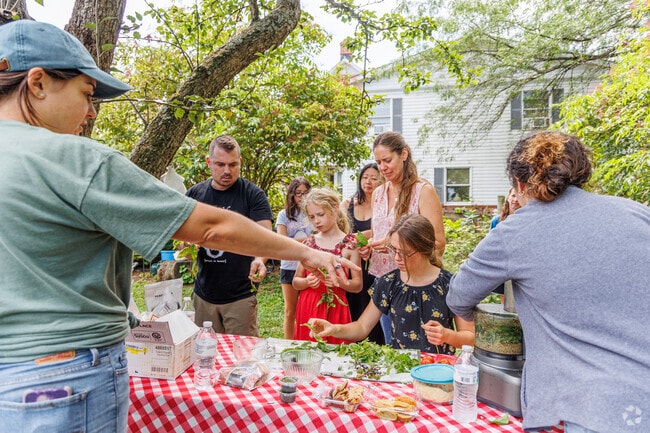 Ballenger Creek residents can enjoy classes at CSA Members Only events Sycamore Spring Farm.