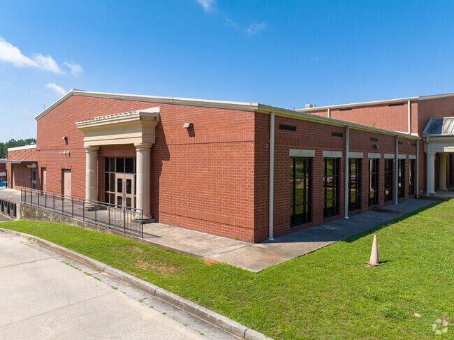 Brooks Elementary School Is located in Coweta County.