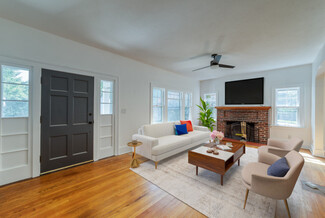 2340 Kensington Rd, Lansing, MI 48910