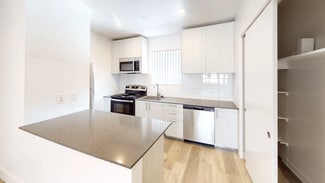 1718 S Jentilly Ln, Tempe, AZ 85281
