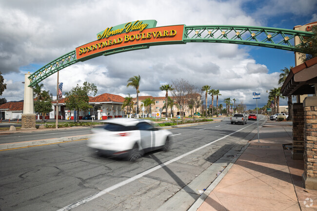 Armada, centrally located in Moreno Valley, offers easy access to local attractions.