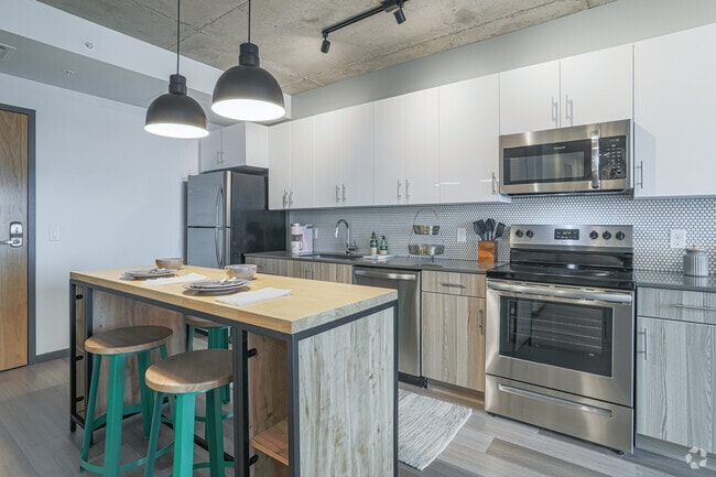 4 BR, 2 BA - Kitchen