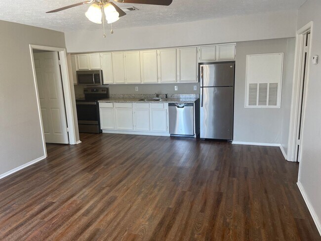201 Winter Park, College Station, TX 77840 - photo 3