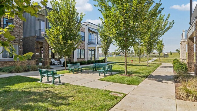 315 Harvest Point Blvd unit 36207341, Spring Hill, TN 37174 - photo 6