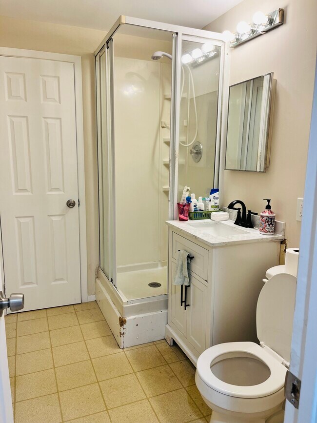 8 Deer Path unit 8 Deer Path, Shirley, NY 11967 - photo 3