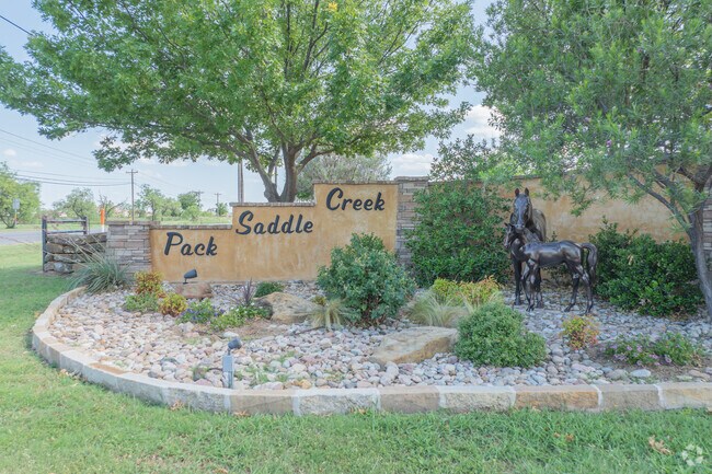 Pack Saddle Creek welcomes you with rustic charm and natural beauty in Potosi City.