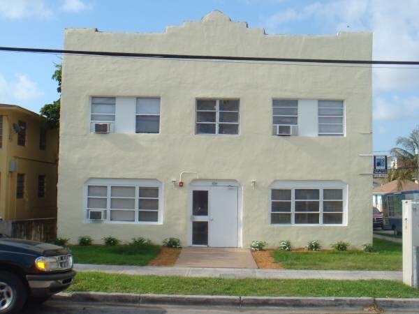 1274 NW 6 St unit 5, Miami, FL 33125 - photo 2