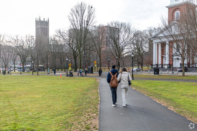 The New Haven Green anchors downtown with concerts and community events.
